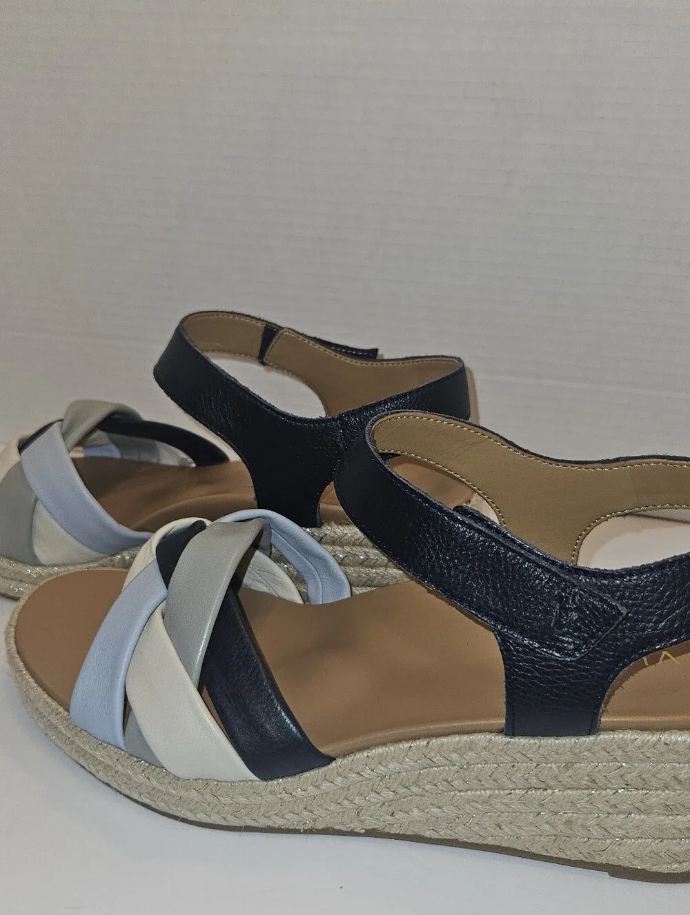 Vionic Saratoga Espadrille Wedge Sandals w/ Arch Support Leather Sz 11 Wide NEW